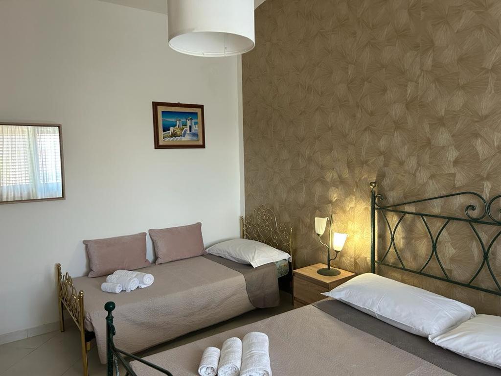 Nina Apartament Giardini Naxos Con Posto Auto Buitenkant foto