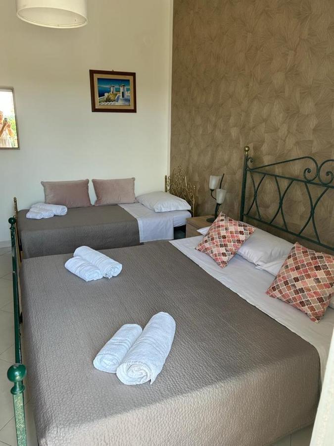 Nina Apartament Giardini Naxos Con Posto Auto Buitenkant foto